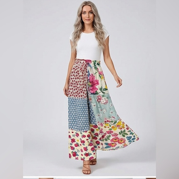 Boho Flowy Floral Palazzo Pants - Picture 2 of 8
